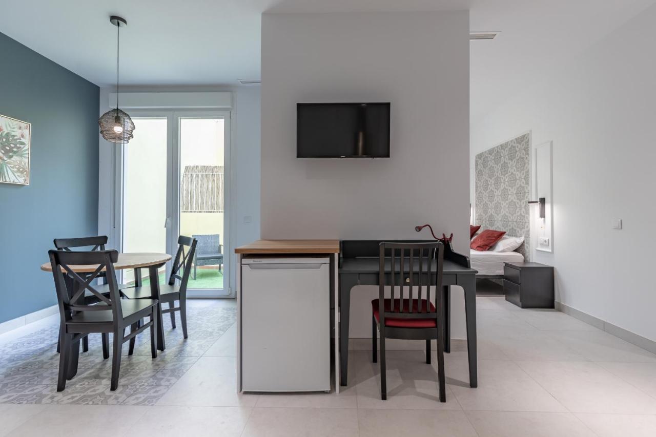 Chic & Comfortable Apartment, Private Terrace Valencia Bagian luar foto