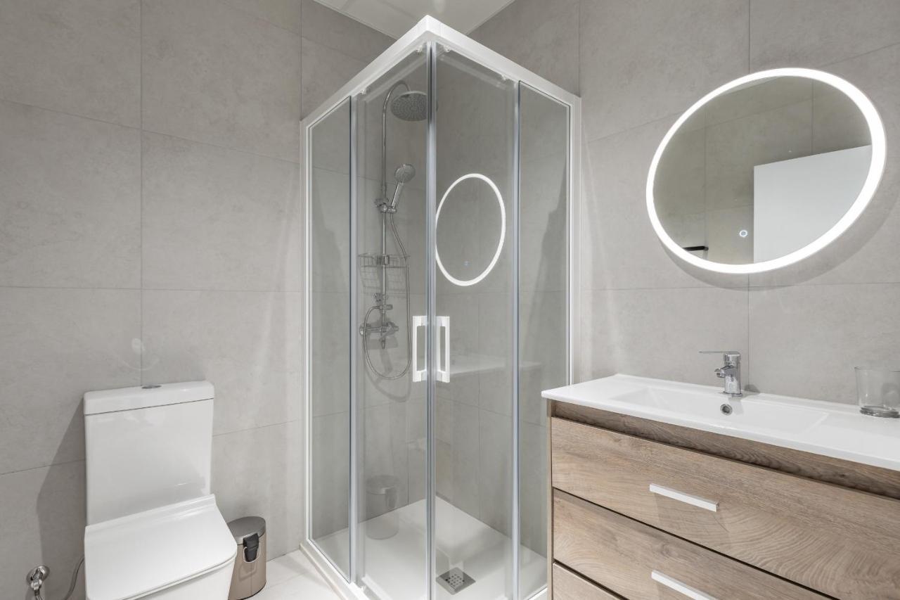 Chic & Comfortable Apartment, Private Terrace Valencia Bagian luar foto