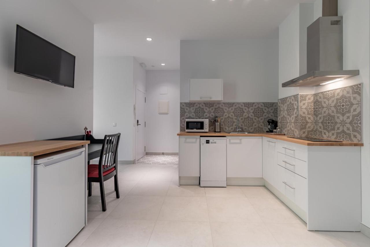 Chic & Comfortable Apartment, Private Terrace Valencia Bagian luar foto