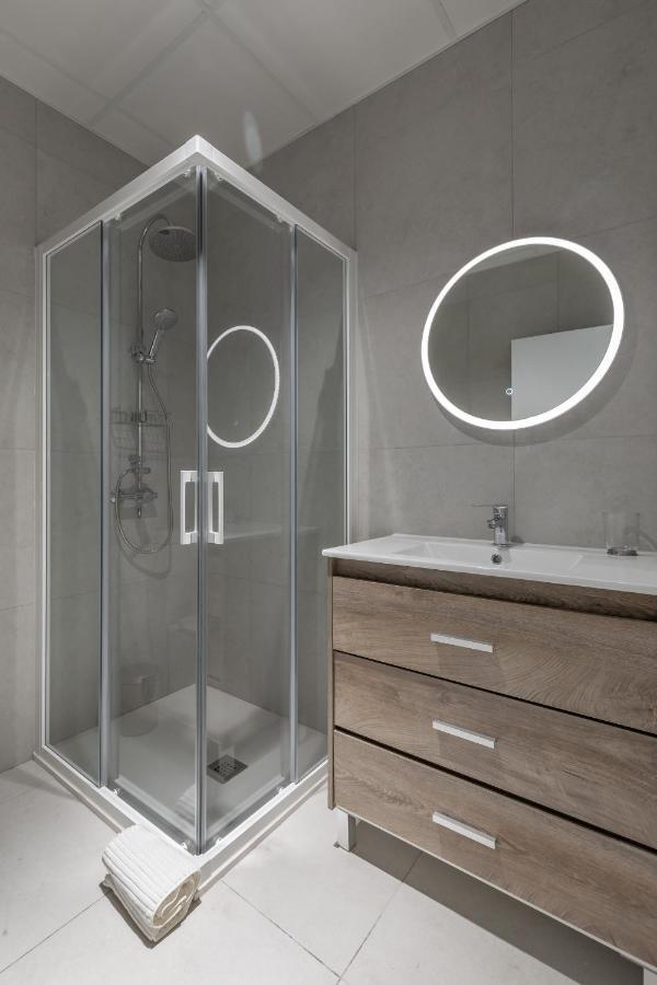 Chic & Comfortable Apartment, Private Terrace Valencia Bagian luar foto