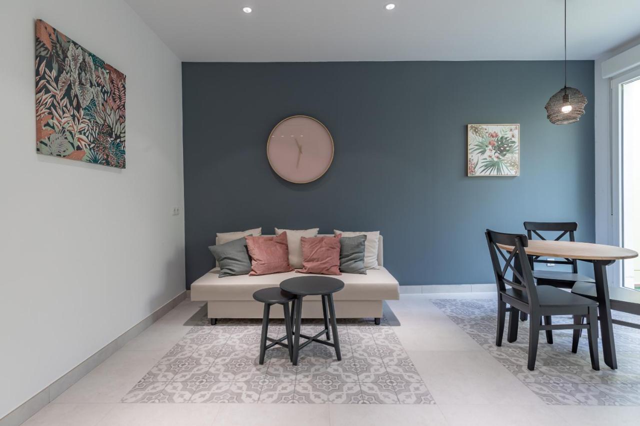 Chic & Comfortable Apartment, Private Terrace Valencia Bagian luar foto
