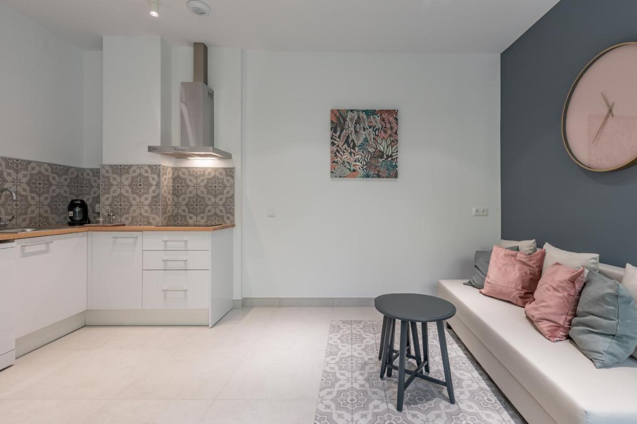 Chic & Comfortable Apartment, Private Terrace Valencia Bagian luar foto